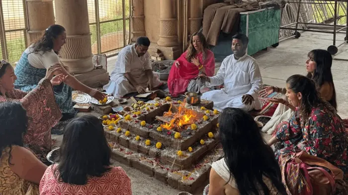 Private Guide in Vrindavan for Temple Darshan